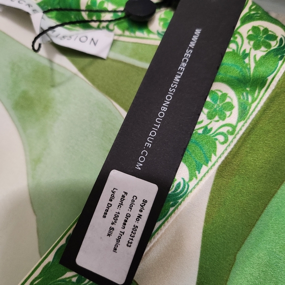 NEW Secret Mission Lydia Silk Dress - Picture 8 of 10